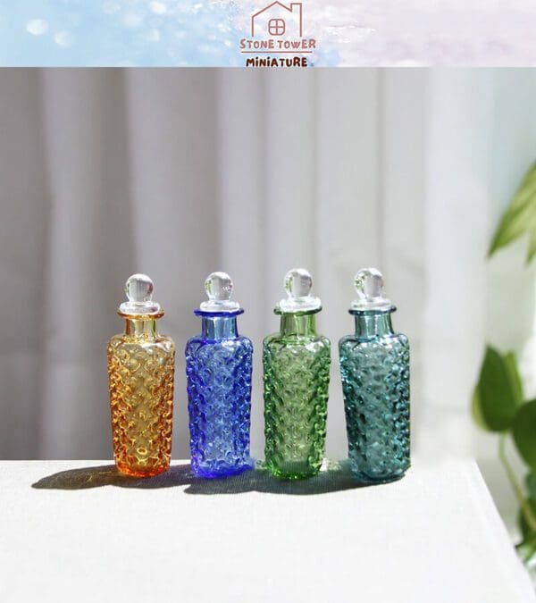 Miniature Glass Bottles with Lid