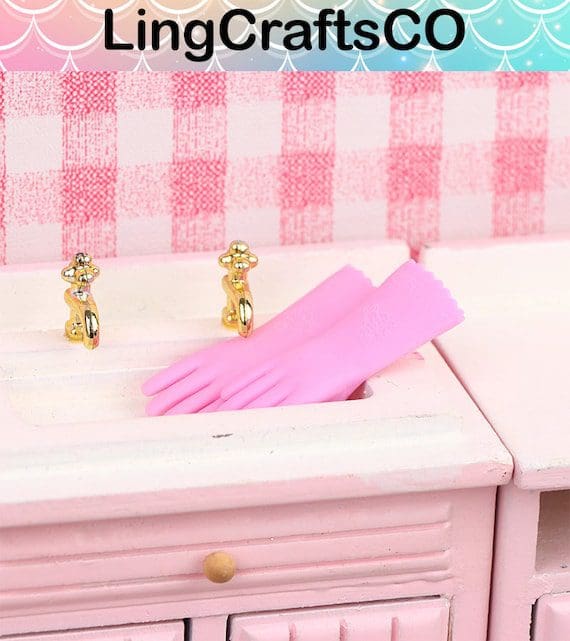 Dollhouse Kitchen Cleaning Gloves