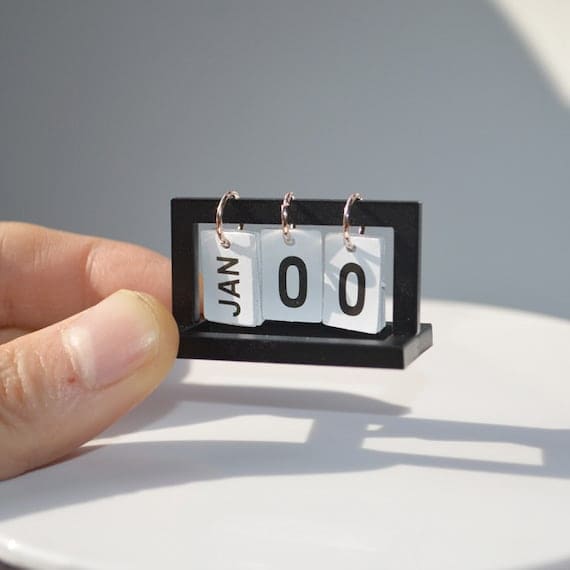 Miniature Desk Calendar