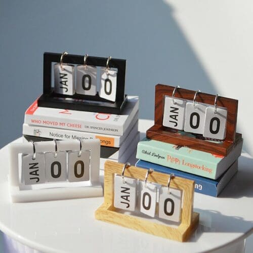 Miniature Desk Calendar