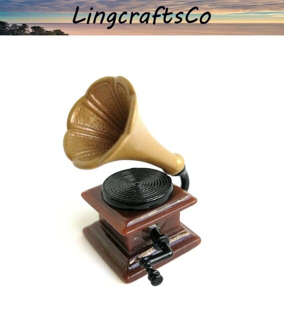 Miniature Phonograph Record Player