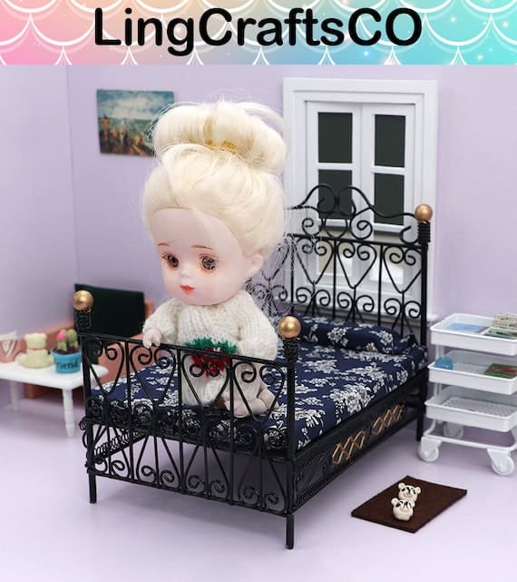 Dollhouse Double Bed