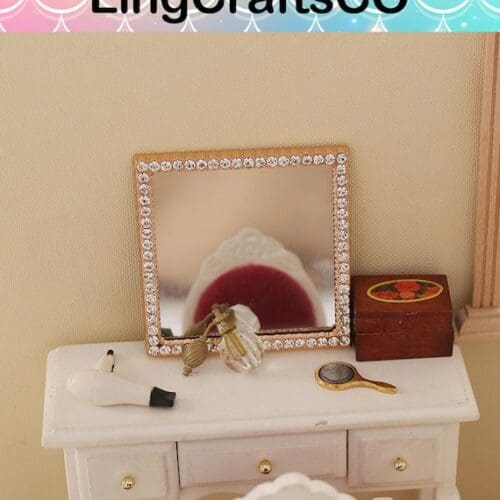 Miniature Simulated Makeup Mirror