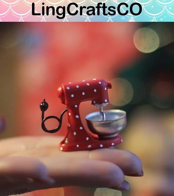 Miniature Red Desktop Egg Beater