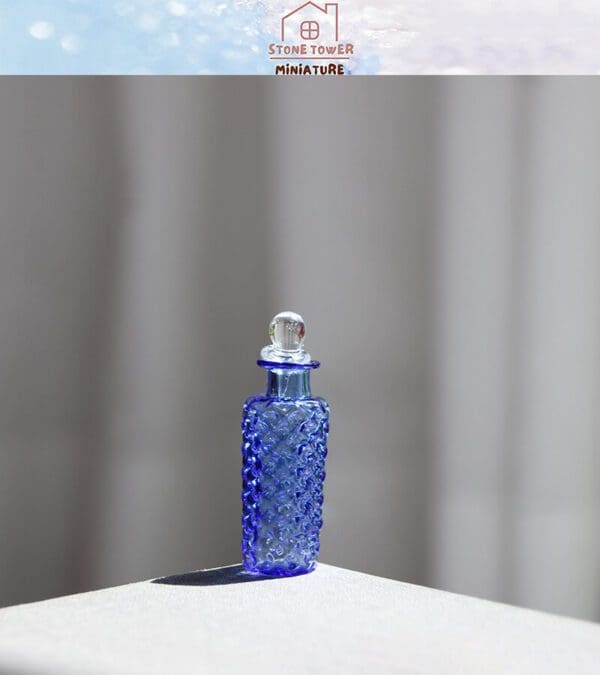 Miniature Glass Bottles with Lid