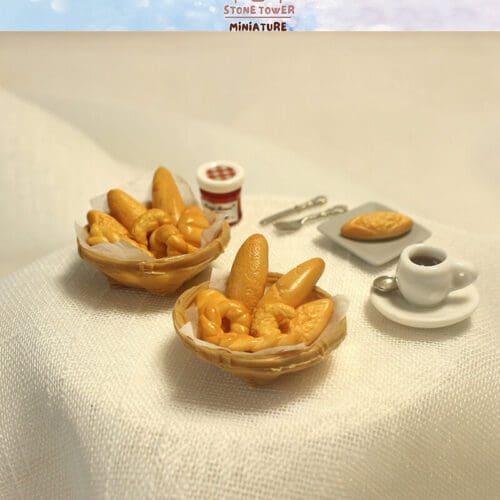 Miniature Simulation Bread Set